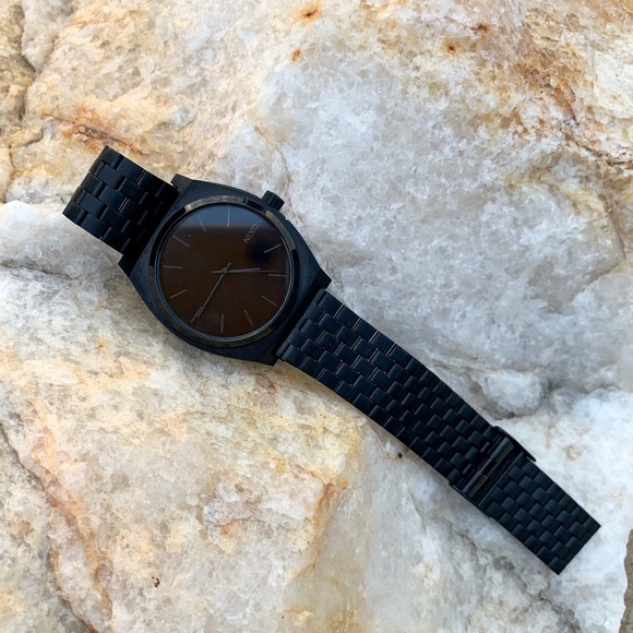 Nixon Men’s Time TellerExcellent Condition